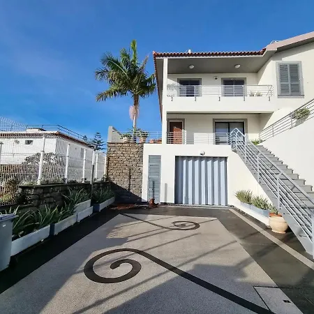 Dos Saltos - Sea View Holiday home Funchal (Madeira)